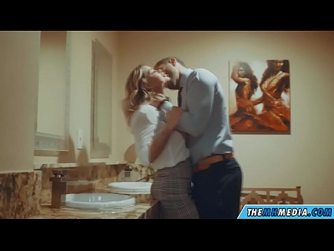 ❤️ Kun povekas blondi viettelee sinut julkisessa vessassa ❤❌ Porno at us fi.teenactivewear.ru